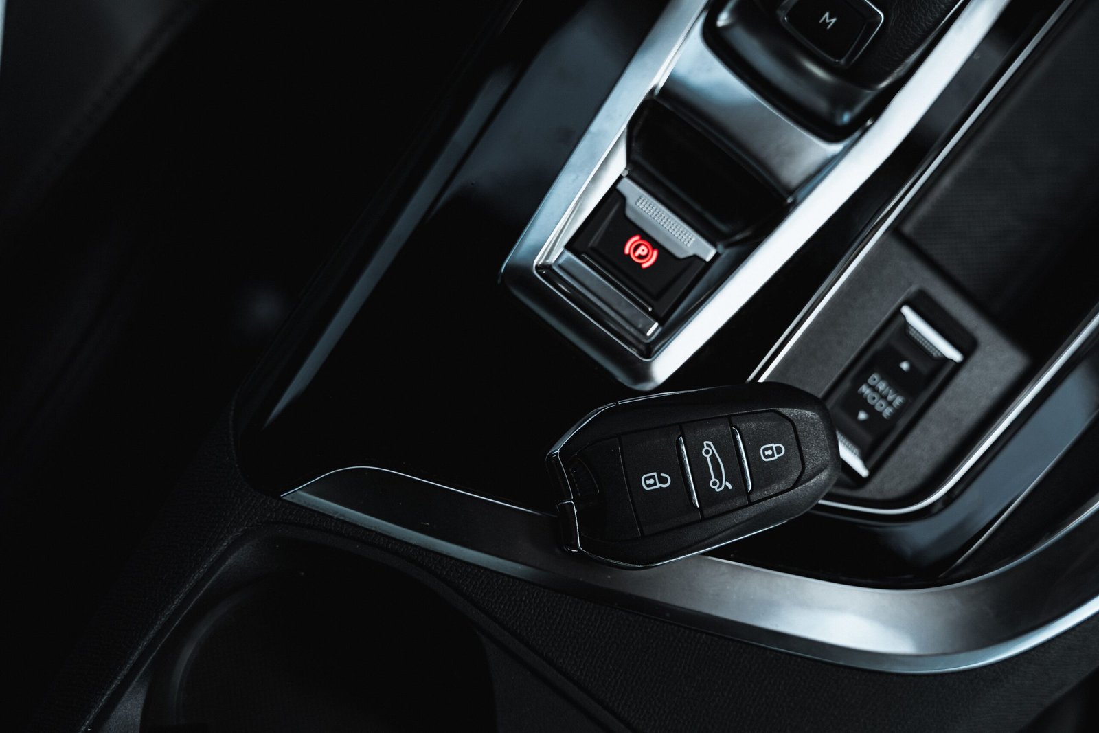 how to change the battery in a Ford key fob